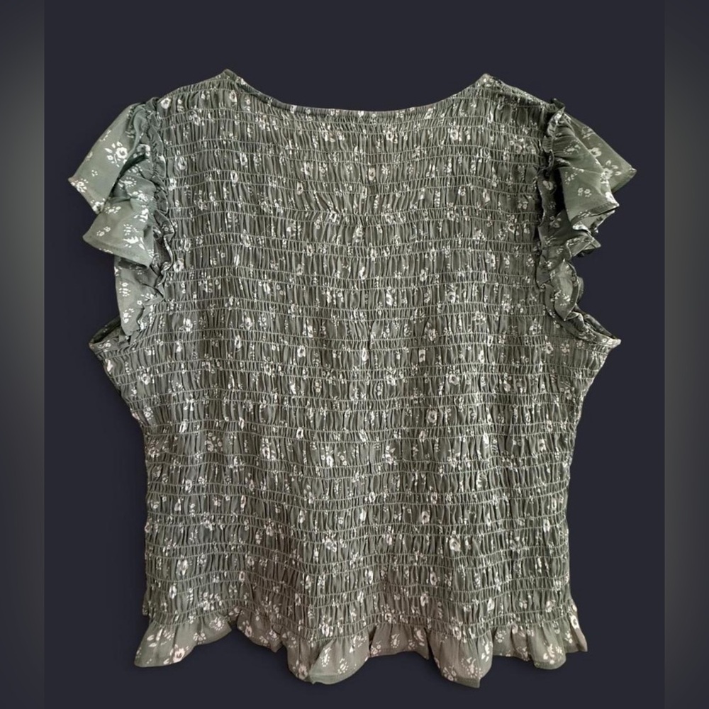 Madewell Green Smocked Flutter Sleeve Blouse - Picture 2 of 4